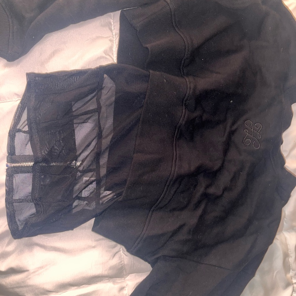 Forever 21 Black Textured Sweatshirt